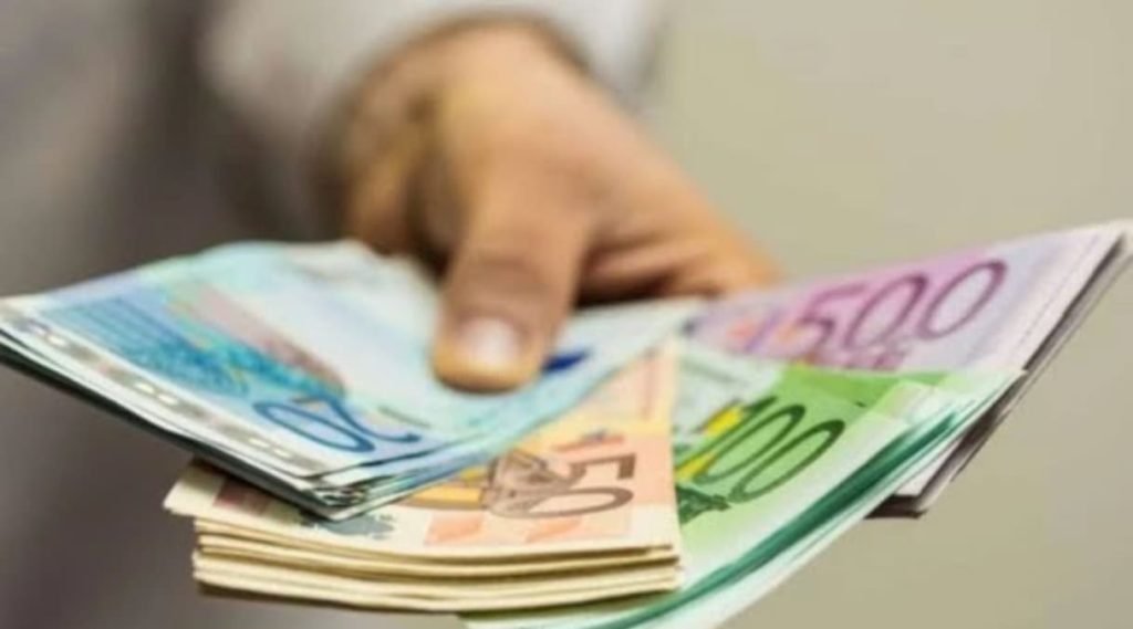 Las pensiones subirÃ¡n un 8.5% en 2023 casi 100 euros mÃ¡s al mes